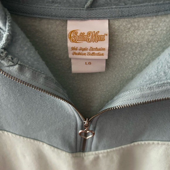 EUC SAILOR MOON HOT TOPIC Blue Graphic Hoodie W/Front Pockets Long Sleeve Silver - Picture 11 of 16